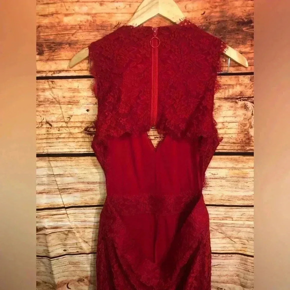 Open Back Lace Jumpsuit - Picture 10 of 16